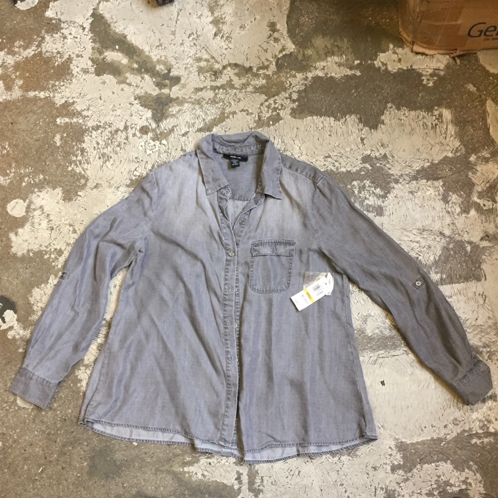 Style&co. Size S, grey chambray button up